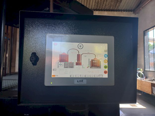 Hautefeuille Panneau controle distillation
